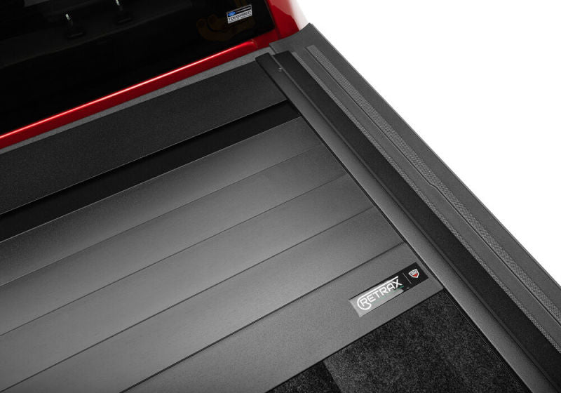 Load image into Gallery viewer, Retrax 21-22 Ford F-150 Super Crew/Super Cab (Incl. 2022 Lightning) 5.5ft Bed RetraxPRO MX
