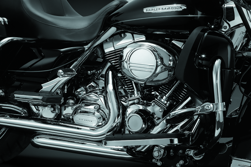 Load image into Gallery viewer, Kuryakyn Rear Cylinder Base Cover 09-16 Touring Models
