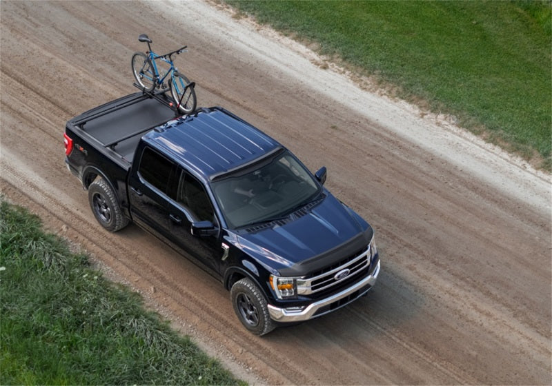 Load image into Gallery viewer, Roll-N-Lock 20-22 Chevrolet Silverado 2500-3500 (82.2in. Bed) M-Series XT Retractable Tonneau Cover
