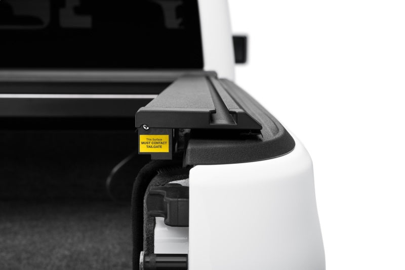 Load image into Gallery viewer, Rugged Ridge 20-22 Jeep Gladiator w/o Trail Rail Sys Armis Tonneau Cover w/Max Track - Tex. Blk
