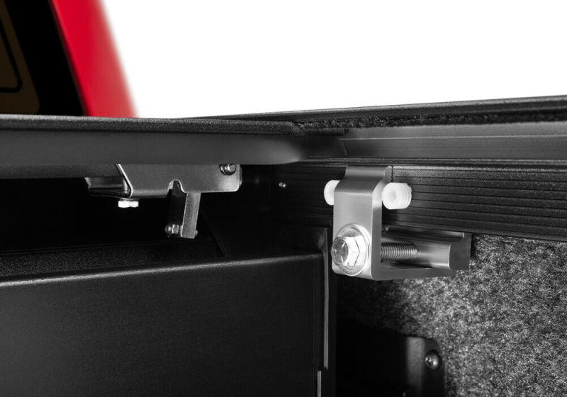 Load image into Gallery viewer, Retrax 21-22 Ford F-150 Super Crew/Super Cab (Incl. 2022 Lightning) 5.5ft Bed RetraxPRO MX
