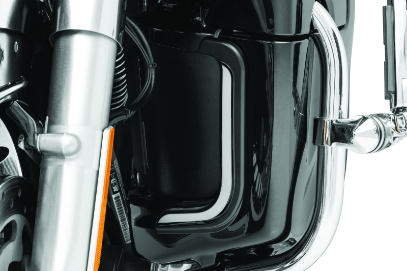 Load image into Gallery viewer, Kuryakyn Tracer LED Fairing Lower Accents Black
