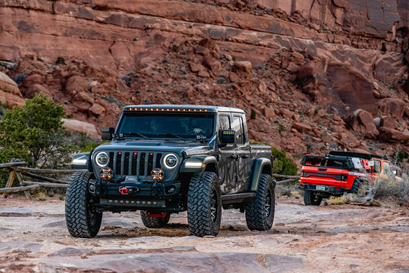Load image into Gallery viewer, Oracle Jeep Wrangler JL/Gladiator JT Integrated Windhsiled LED Light Bar System
