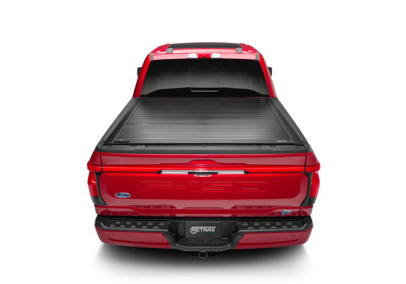 Load image into Gallery viewer, Retrax 21-22 Ford F-150 Super Crew/Super Cab (Incl. 2022 Lightning) 5.5ft Bed RetraxPRO MX
