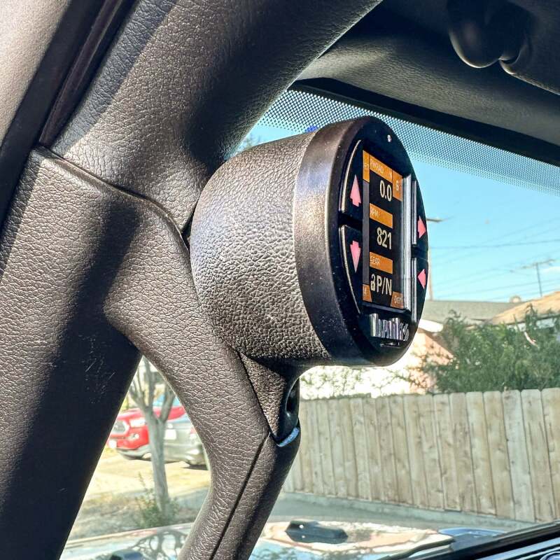 Load image into Gallery viewer, Banks Power 18-23 Jeep Wrangler/Gladiator - iDash Stealth Single Gauge Pod Kit
