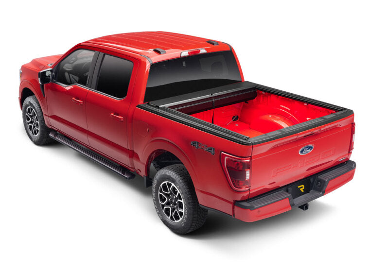 Load image into Gallery viewer, Roll-N-Lock 20-22 Chevrolet Silverado 2500-3500 (82.2in. Bed) M-Series XT Retractable Tonneau Cover
