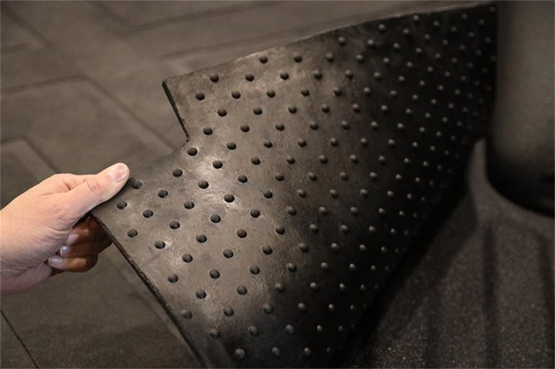 Load image into Gallery viewer, Deezee 19-23 Chevrolet Silverado Heavyweight Bed Mat - Custom Fit 5 1/2Ft Bed (X Pattern)
