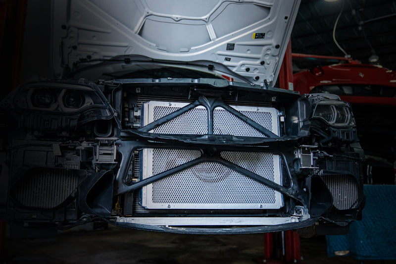 Load image into Gallery viewer, CSF 2014+ BMW M3/M4 (F8X) Front Mount Heat Exchanger w/Rock Guard - Black
