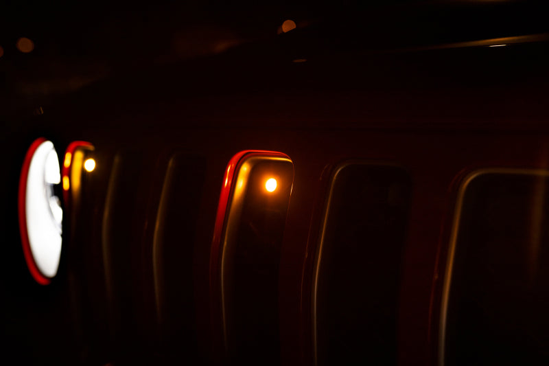 Load image into Gallery viewer, DV8 Offroad 2018+ Jeep JL Grill Amber Marker Lights
