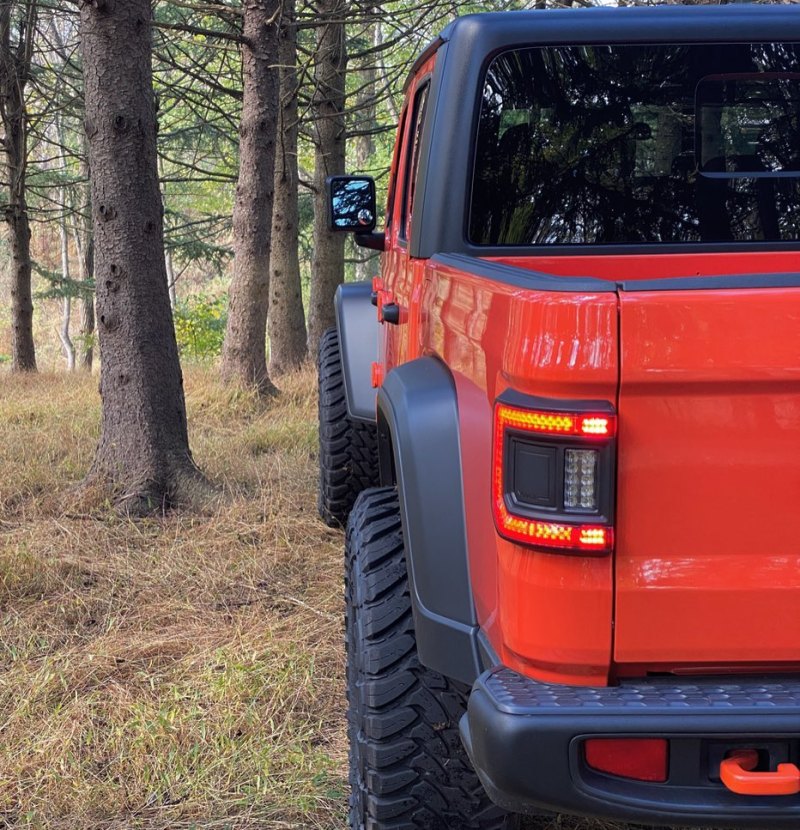 Load image into Gallery viewer, Oracle Jeep Gladiator JT Flush Mount LED Tail Lights
