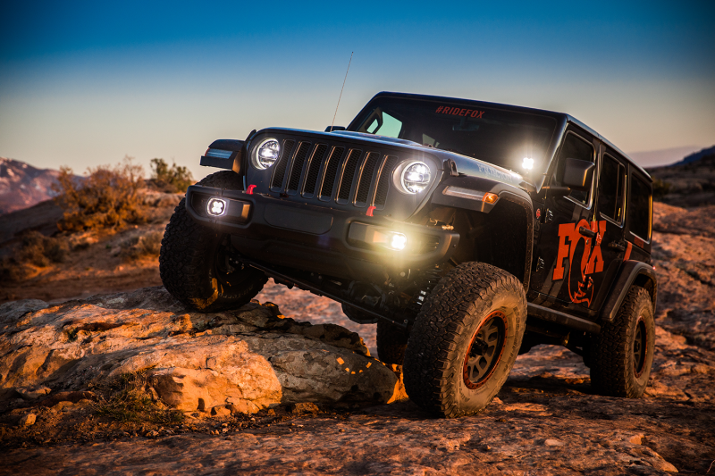 Load image into Gallery viewer, Fox 18+ Jeep JL 2.0 Performance Series 11.7in Smooth Body Reservoir Front Shock 3.5-4in Lift (Pair)
