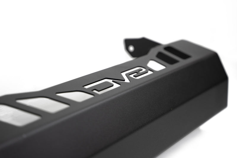 Load image into Gallery viewer, DV8 Offroad 18-23 Jeep Wrangler JL/JT Front Bumper Sway-Bar Disconnect Motor Skid Plate
