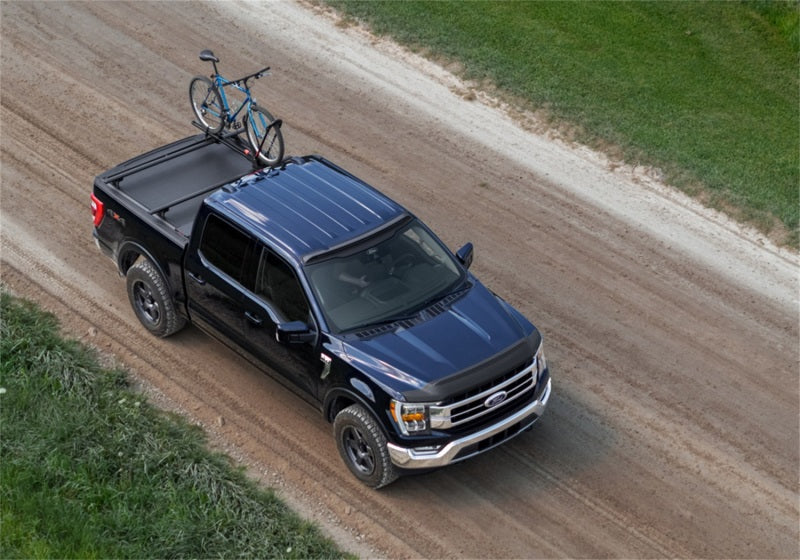 Load image into Gallery viewer, Roll-N-Lock 20-22 Chevrolet Silverado 2500-3500 (82.2in. Bed) A-Series XT Retractable Tonneau Cover
