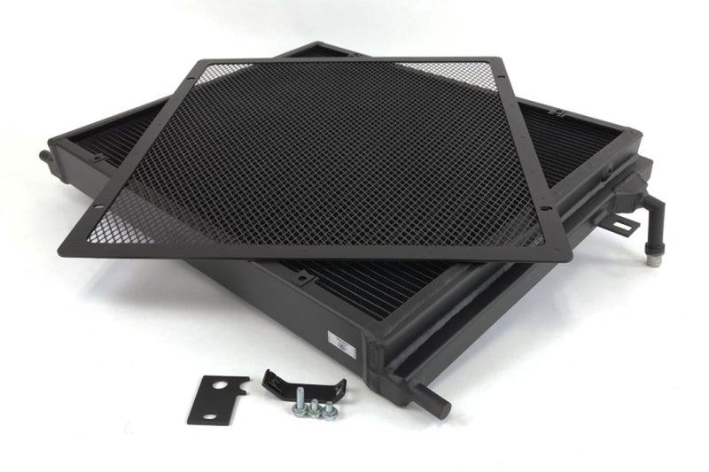 Load image into Gallery viewer, CSF 2014+ BMW M3/M4 (F8X) Front Mount Heat Exchanger w/Rock Guard - Black
