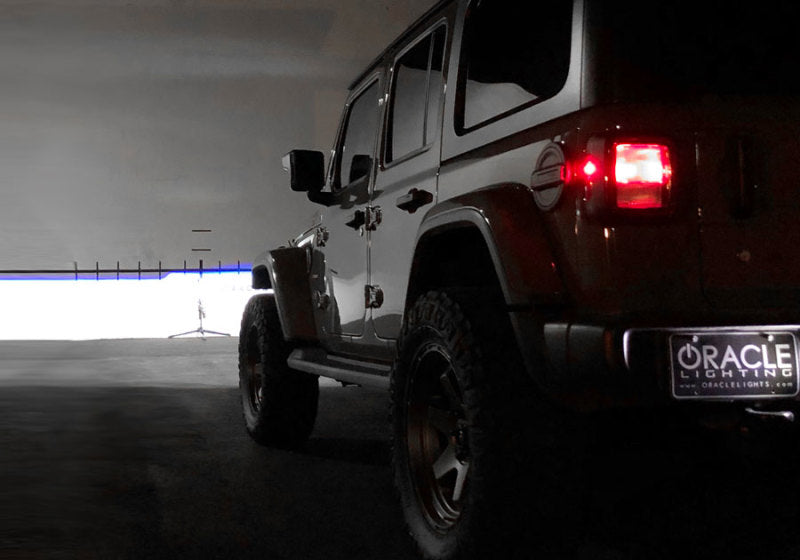 Load image into Gallery viewer, Oracle Jeep JL/Gladiator JT Oculus Switchback Bi-LED Projector Headlights - Amber/White Switchback
