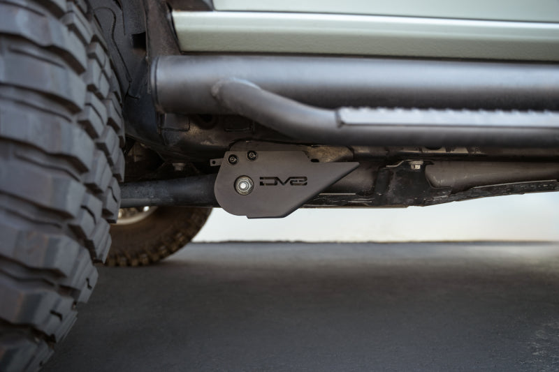 Load image into Gallery viewer, DV8 Offroad 2021 Ford Bronco Trailing Arm Skid Plates
