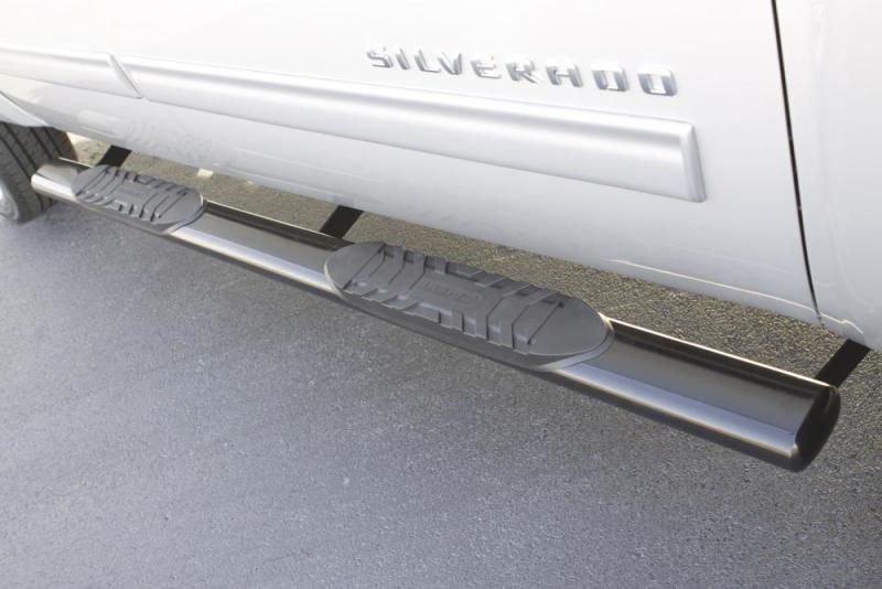 Load image into Gallery viewer, Lund 09-17 Dodge Ram 1500 Quad Cab 5in. Oval Straight SS Nerf Bars - Polished
