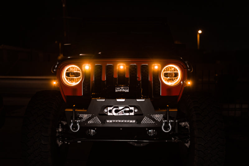 Load image into Gallery viewer, DV8 Offroad 2018+ Jeep JL Grill Amber Marker Lights
