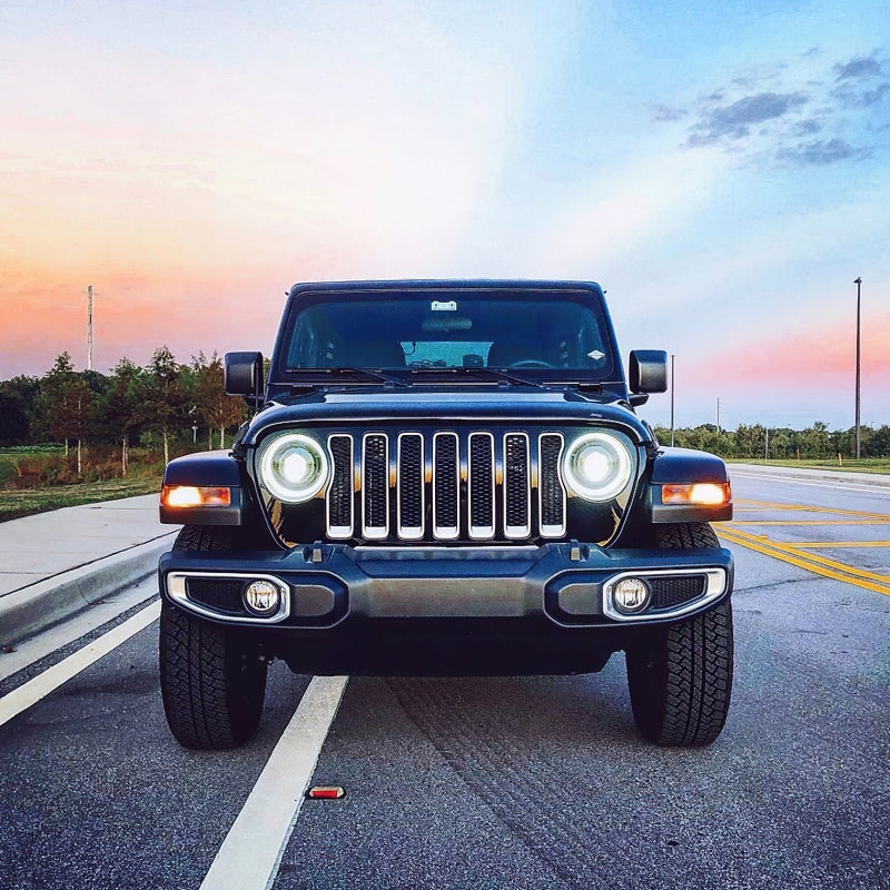 Load image into Gallery viewer, Oracle Jeep JL/Gladiator JT Oculus Switchback Bi-LED Projector Headlights - Amber/White Switchback
