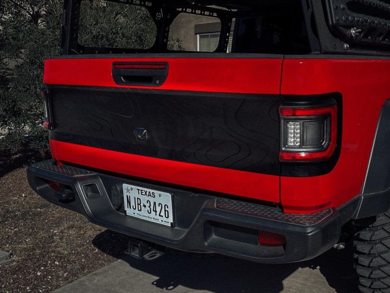 Load image into Gallery viewer, Oracle Jeep Gladiator JT Flush Mount LED Tail Lights
