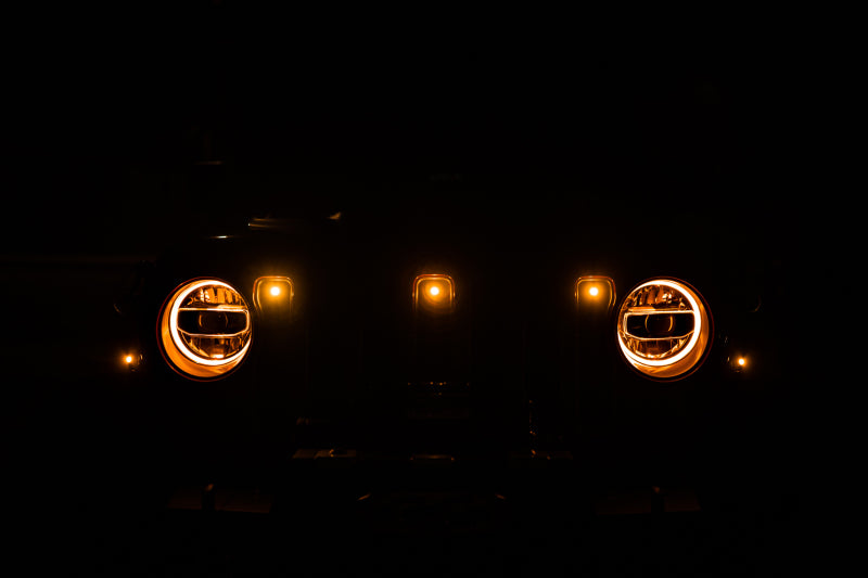 Load image into Gallery viewer, DV8 Offroad 2018+ Jeep JL Grill Amber Marker Lights
