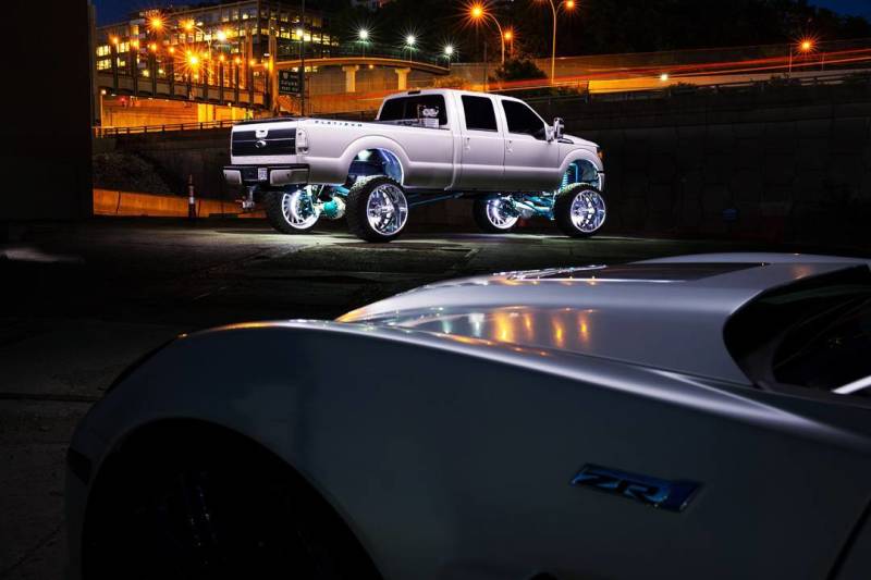 Load image into Gallery viewer, Oracle LED Illuminated Wheel Rings - Double LED - White
