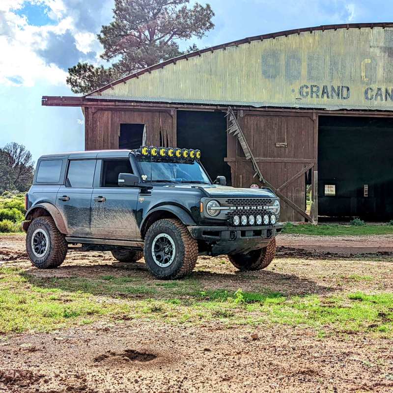 Load image into Gallery viewer, KC HiLiTES 21+ Ford Bronco 39in. Gravity LED Pro6 Light Bar Kit Front Bumper
