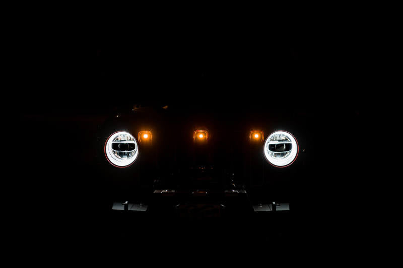 Load image into Gallery viewer, DV8 Offroad 2018+ Jeep JL Grill Amber Marker Lights
