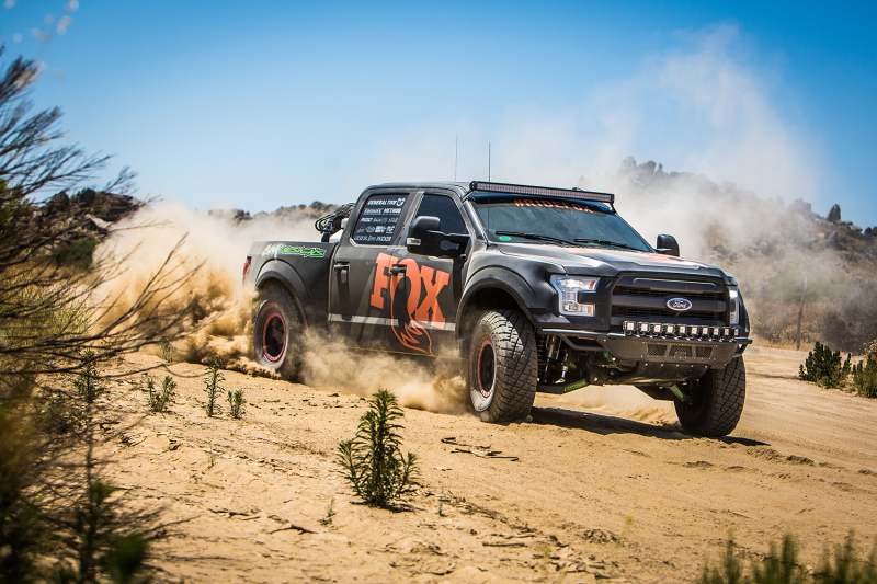 Load image into Gallery viewer, Fox 17-18 Ford F-250 4WD 2.0 Performance Series IFP Smooth Body Front Shock / 2-3.5in Lift
