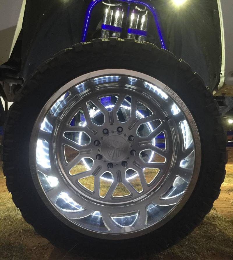 Load image into Gallery viewer, Oracle LED Illuminated Wheel Rings - Double LED - White
