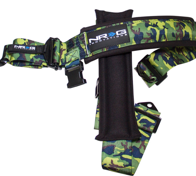 Load image into Gallery viewer, NRG SFI 16.1 5pt 3in. Seat Belt Harness/ Latch Link - Camo
